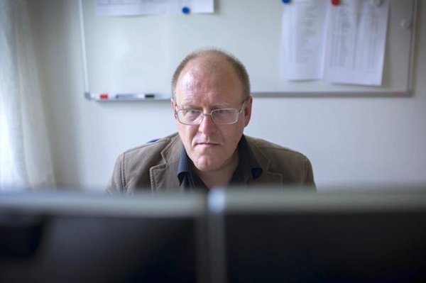 Каждый десятый материал в Wikipedia написан шведским ученым - «Интернет и связь»