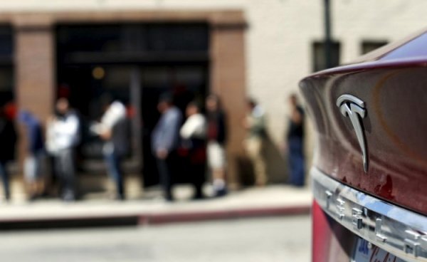 Из-за нехватки запчастей Tesla продала меньше электромобилей, чем планировала - «Новости сети»