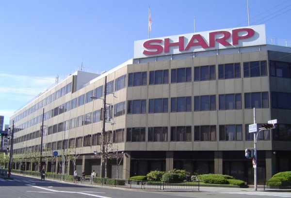 Поглощение Sharp поможет переходу Foxconn на OLED-дисплеи - «Новости сети»