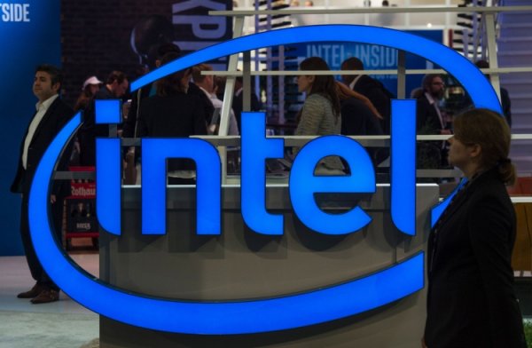 Intel будет поставлять до 50 % модемов для iPhone 7 - «Новости сети»