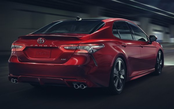 Новый седан Toyota Camry: яркий дизайн и передовые технологии - «Новости сети»