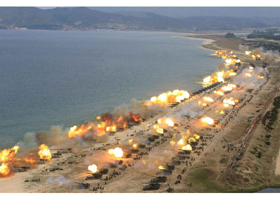 Фотофакт: Северная Корея задействовала на учениях сотни сверхдальнобойных орудий - «Интернет и связь»