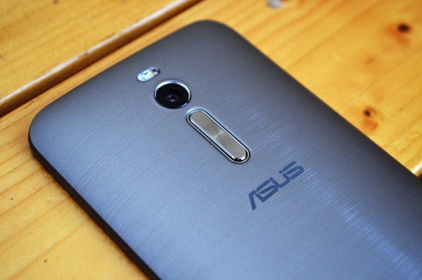 Asus ZenFone 2 – доступная альтернатива флагманам - «Windows»