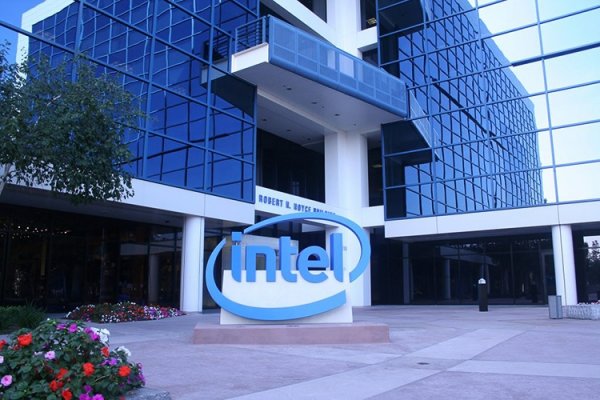 Для ряда процессоров Intel могут понадобиться платы с новыми разъёмами - «Новости сети»