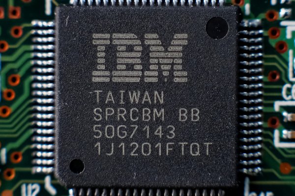 IBM уместила 30 миллиардов транзисторов в чип размером с ноготь | - «Интернет и связь»