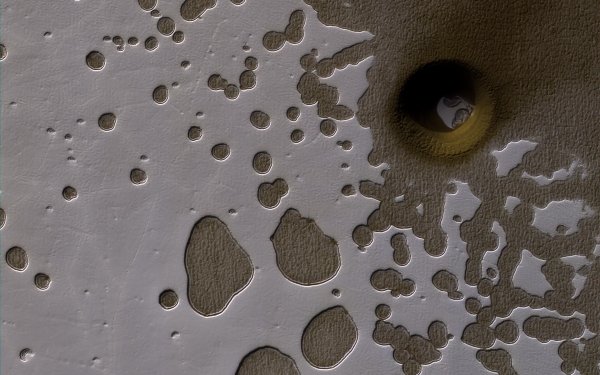 Крупная дыра на Марсе озадачила ученых | 42.TUT.BY - «Интернет и связь»