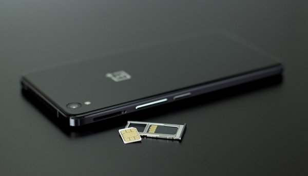 В России хотят лишать связи абонентов с анонимными SIM-картами - «Новости сети»