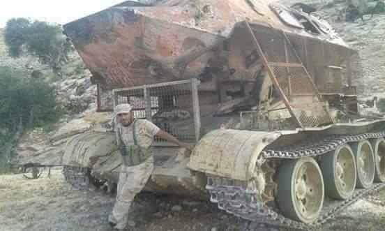 В Ливии построили броневик-монстр, скрестив танк и БТР | - «Интернет и связь»