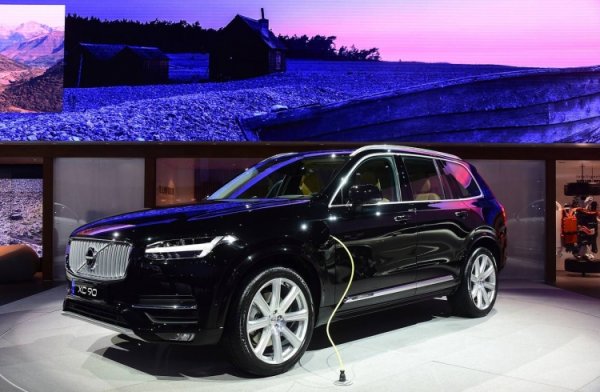 Volvo назвала сроки полного перехода на электрические автомобили - «Новости сети»