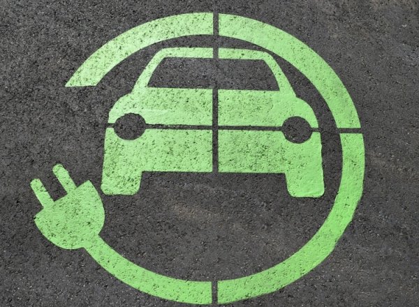 Эксперт назвал реальным переход Европы на электромобили к 2040 году - «Новости сети»