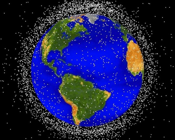 Планируется формирование международной базы объектов космического мусора - «Новости сети»