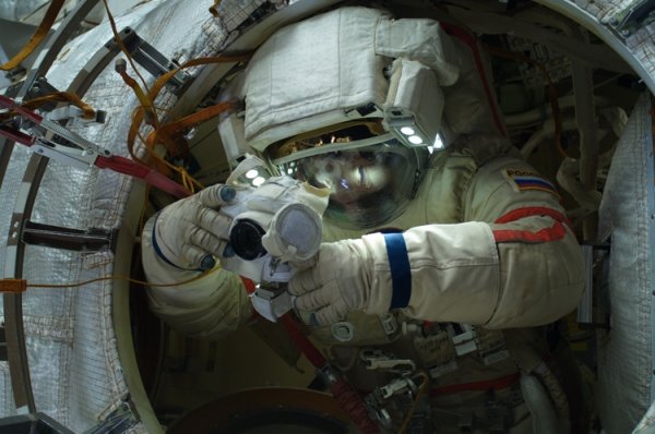 Российский экипаж МКС готовится к первому за полтора года выходу в открытый космос - «Новости сети»