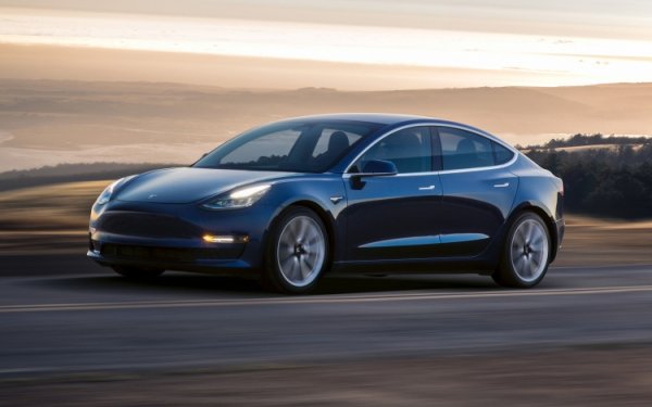 Tesla привлечёт $1,5 млрд для расширения производства Model 3 - «Новости сети»