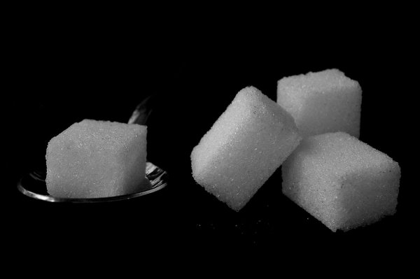 Ученые назвали сахар наркотиком | - «Интернет и связь»