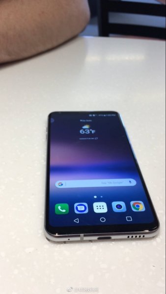 В Сеть попало "живое" фото LG V30 — флагмана для аудиофилов | - «Интернет и связь»