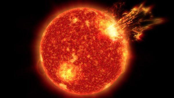 На Солнце произошла третья мощная вспышка | - «Интернет и связь»