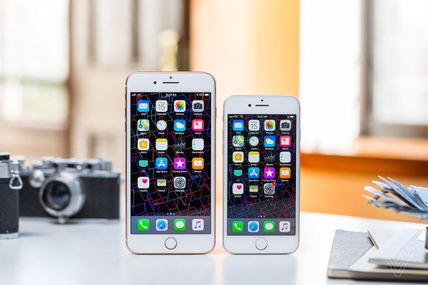 Обзор обзоров iPhone 8 и iPhone 8 Plus: плюсы и минусы новых смартфонов Apple | - «Интернет и связь»