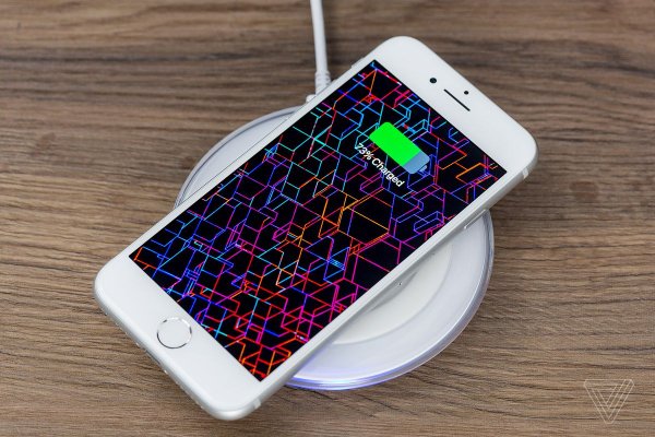 Обзор обзоров iPhone 8 и iPhone 8 Plus: плюсы и минусы новых смартфонов Apple | - «Интернет и связь»