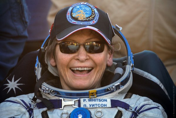 Первая женщина-командир МКС вернулась на Землю | - «Интернет и связь»