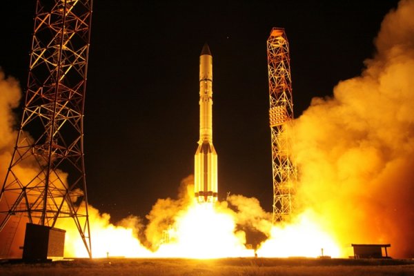 Старт ракеты-носителя «Протон-М» с новым спутником связи прошёл успешно - «Новости сети»