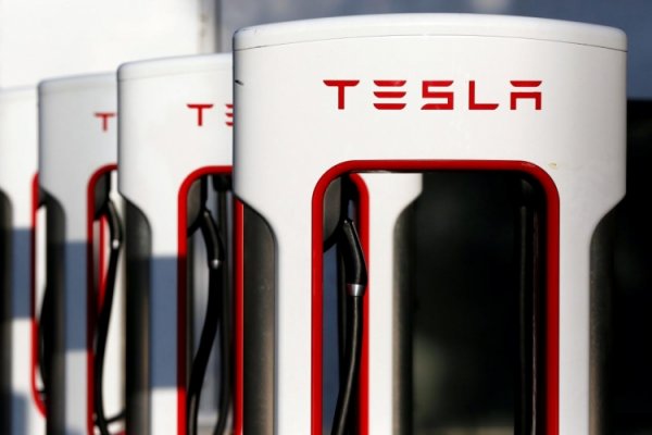 Tesla работает с AMD над созданием собственного чипа для робомобилей - «Новости сети»