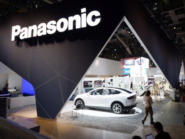 Panasonic назвала сроки выхода своего автопилота - «Новости сети»