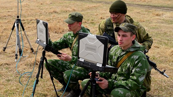 Российские военные ноутбуки перестанут оснащать кувалдами | - «Интернет и связь»