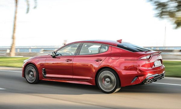 Самый динамичный серийный автомобиль KIA выйдет в России в начале 2018 года - «Новости сети»