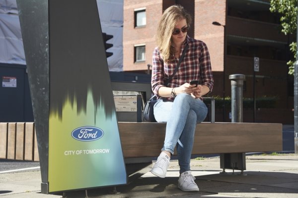 В Лондоне появятся «умные» скамейки Ford - «Новости сети»