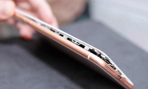 Зафиксированы два случая отсоединения экрана iPhone 8 Plus - «Новости сети»