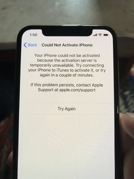 Первые покупатели iPhone X не смогли его активировать | - «Интернет и связь»