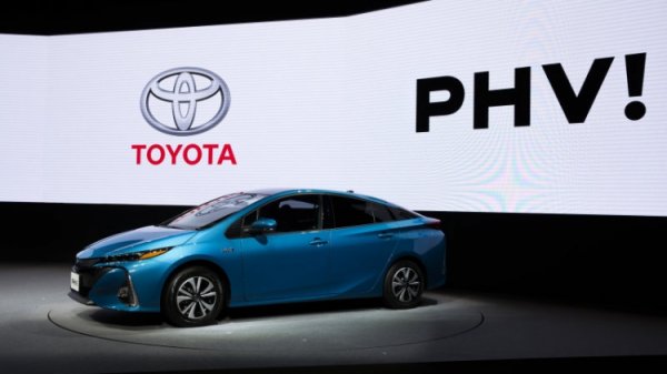 Toyota: о массовом производстве электромобилей говорить рано - «Новости сети»