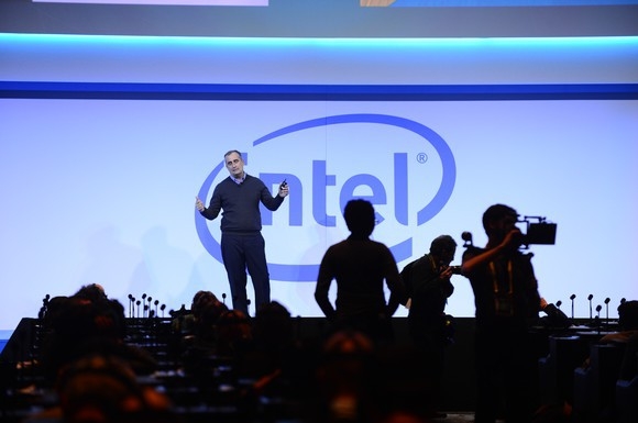 Intel признала, что её передовые 10-нм нормы уступают техпроцессам конкурентов - «Новости сети»