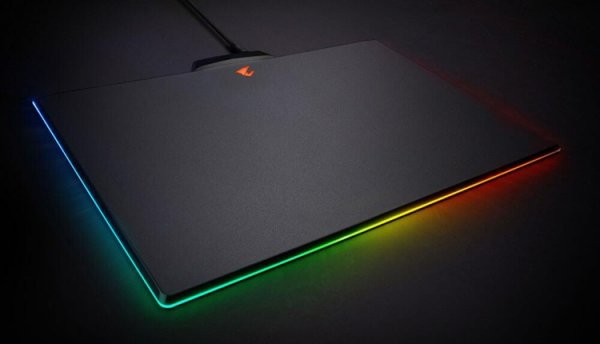 Коврик для мыши Aorus P7 получил подсветку RGB Fusion - «Новости сети»