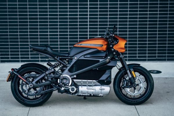 LiveWire: электрический мотоцикл в представлении Harley-Davidson - «Новости сети»