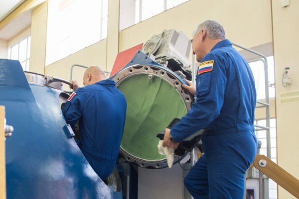 Российские космонавты в ближайшие месяцы дважды выйдут в открытый космос - «Новости сети»