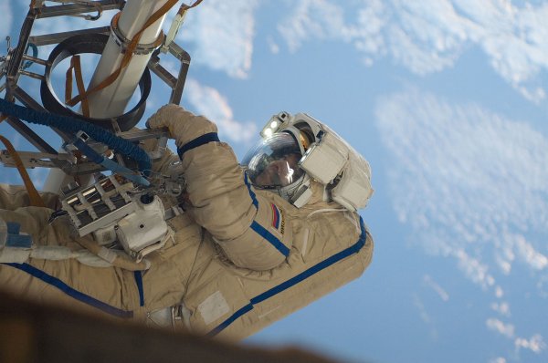 Единственный российский космонавт на МКС остался без подарков на Новый год - «Интернет и связь»