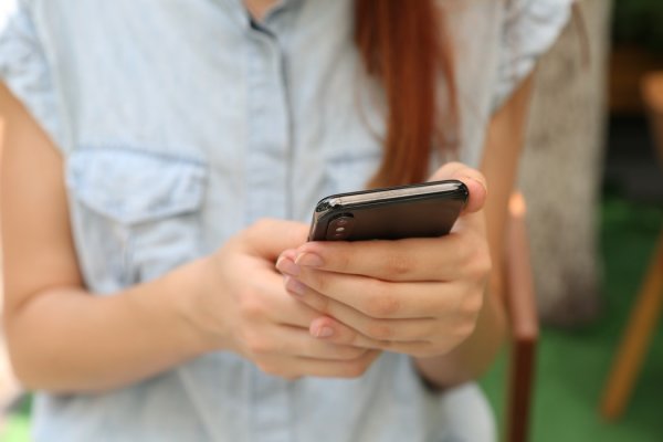 Инструкция: как увеличить время работы смартфона от одного заряда - «Интернет и связь»