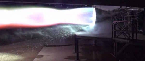 Глава SpaceX показал первые огневые испытания ракетного двигателя для межпланетного корабля - «Новости сети»