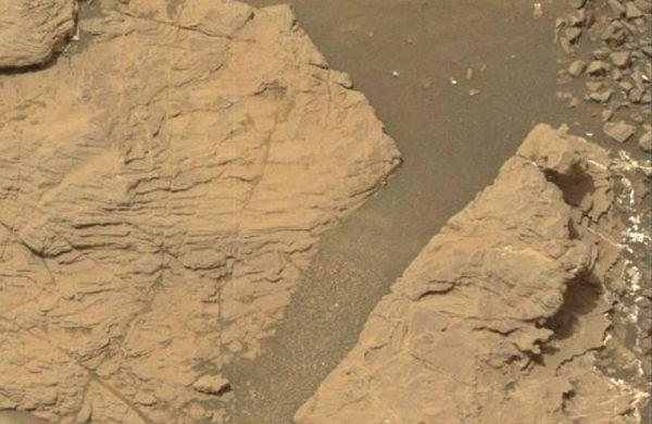 Фото дня: марсоход Curiosity добрался до глинистой местности - «Новости сети»
