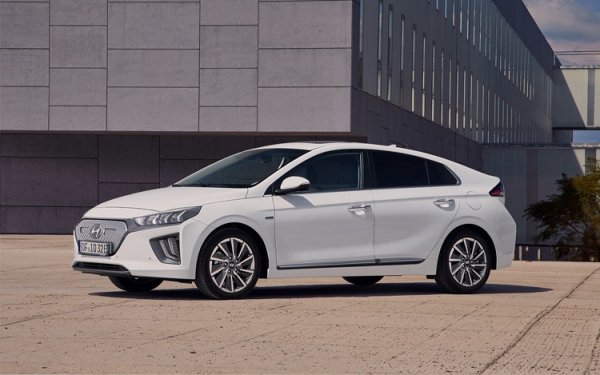 Hyundai увеличила ёмкость батареи электрокара Ioniq на треть - «Новости сети»