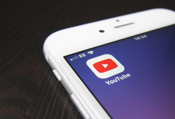 YouTube уберет ролики о плоской Земле и вреде прививок из рекомендаций  - «Интернет и связь»