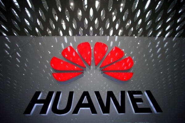 Huawei ведёт переговоры о поставке 360 000 планшетов под управлением ОС Аврора - «Новости сети»