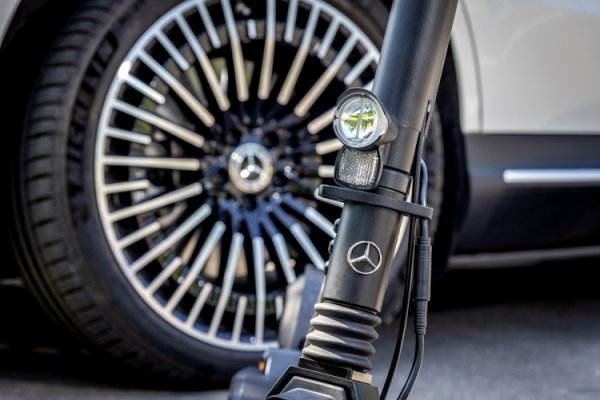 Mercedes-Benz: теперь и электрические самокаты - «Новости сети»
