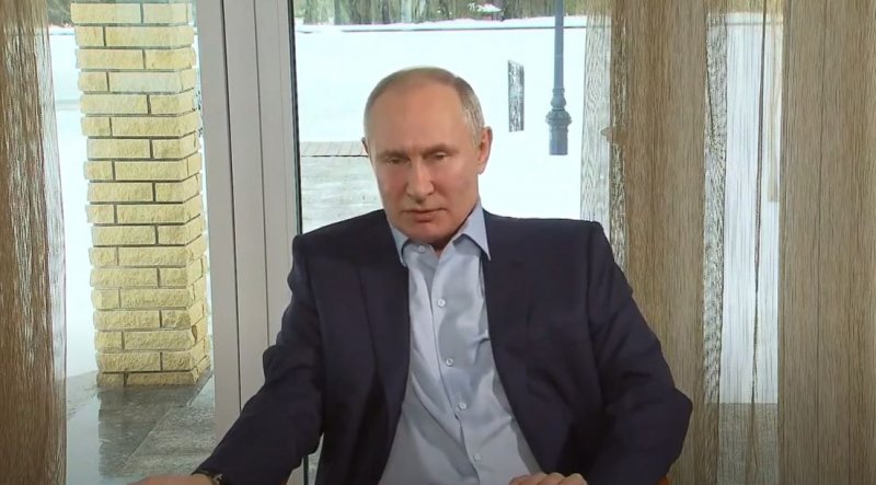 Объяснение Путина о том, кому принадлежит дворец, стало мемом - «Интернет и связь»
